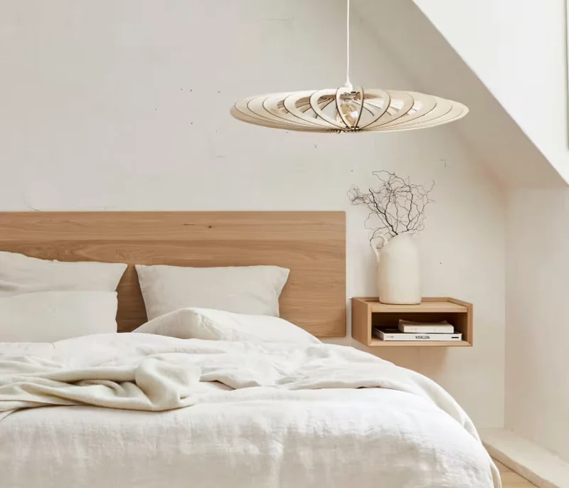 Table de chevet murale en bois massif LIVIA