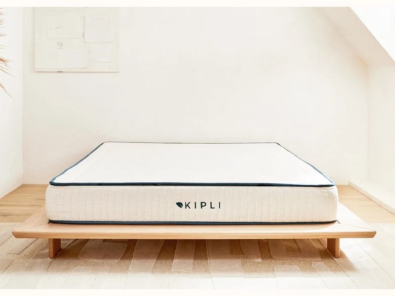 Lit plateforme en bois massif LIVIA