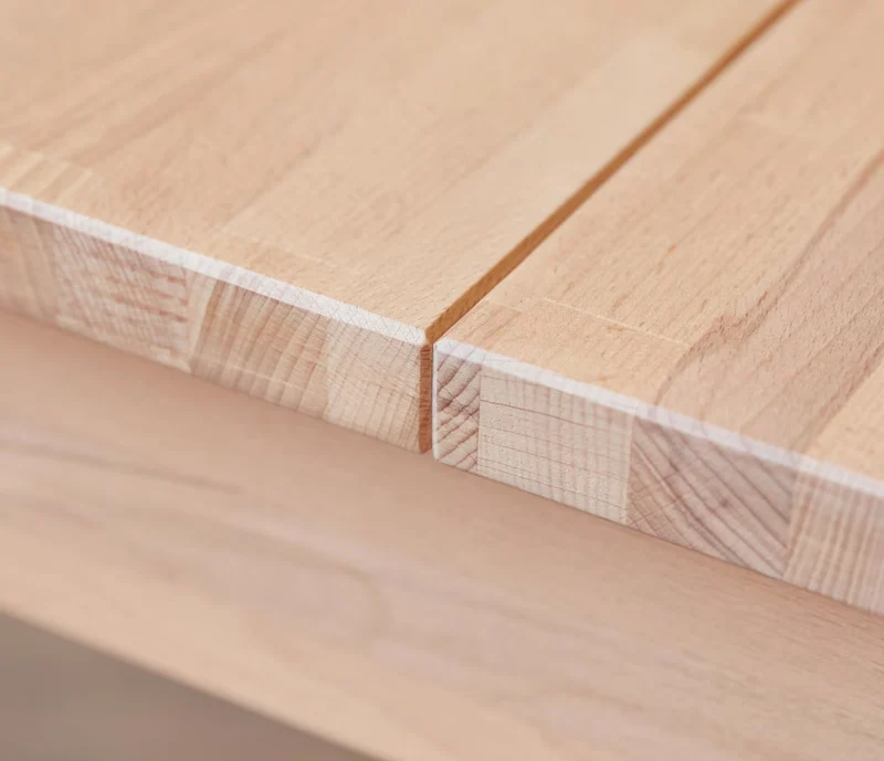Ensemble table et chaises en bois massif MAIA