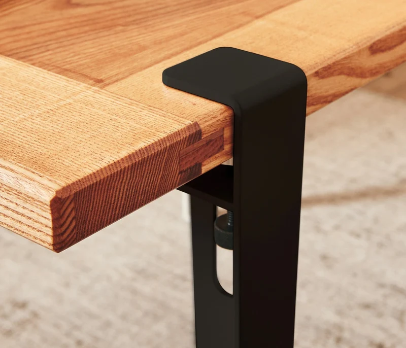Table à manger en bois massif ÉOS - Kipli x TIPTOE