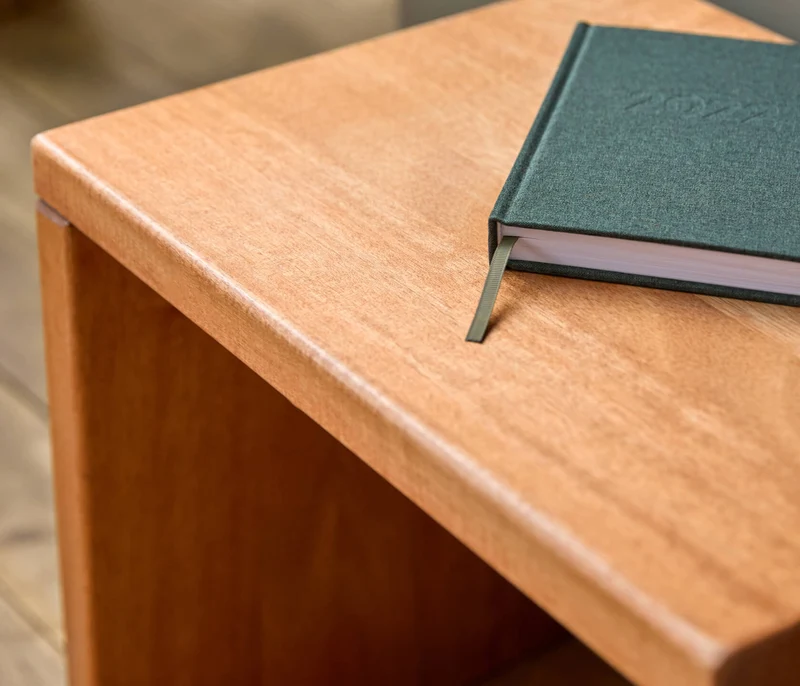 Table de chevet en bois massif LUCA
