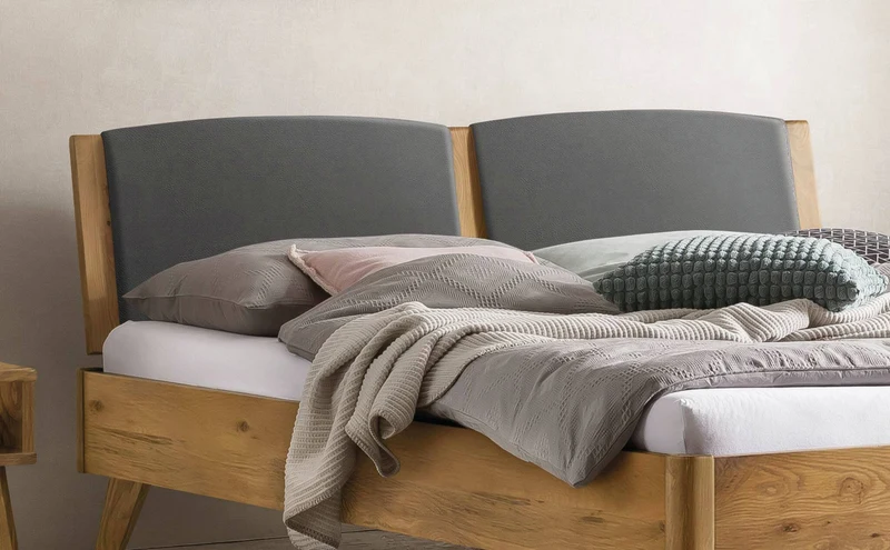Hasena Massivholzbett Mareto Wildeiche im Lounge-Design mit Polsterkopfteil