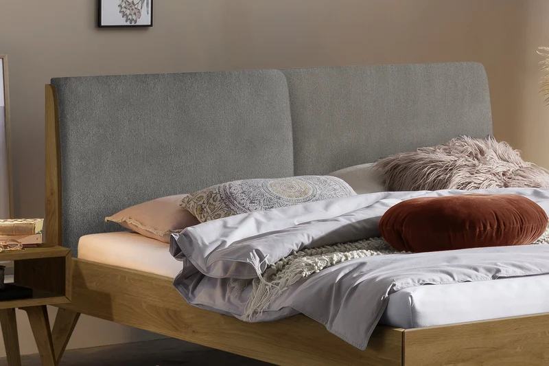 Hasena Bett Simone Trento Wildeiche natur mit Polster Pace Light Grey