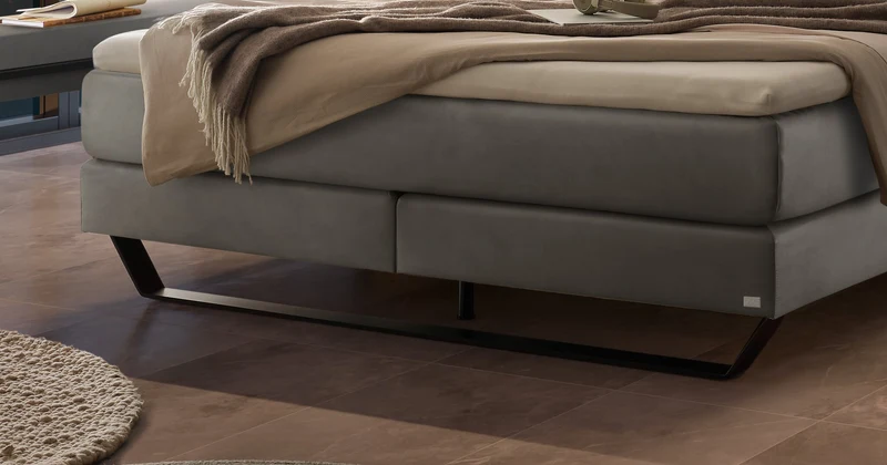 Hasena Boxspringbett Ambra in Schwarz mit Monet-Bezug und Wendematratze