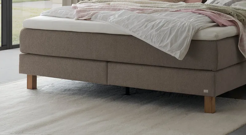 Hasena Boxspringbett Reina Eiche bright mit grauem Bezug & Topper