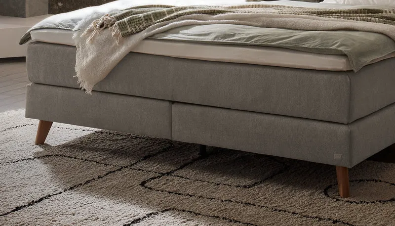 Hasena Boxspringbett Ricarda Eiche bright geölt mit Bezug Pace grey