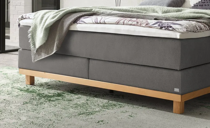 Hasena Boxspringbett Cecilia in Eiche bright geölt mit Bezug Pace Grey