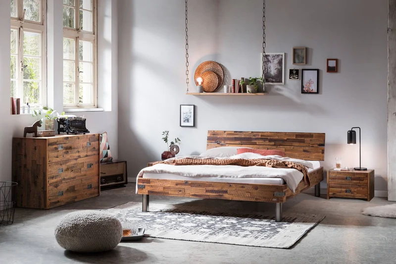 Hasena Massivholzbett Duno Akazie Vintage Brown mit Iron-Füßen
