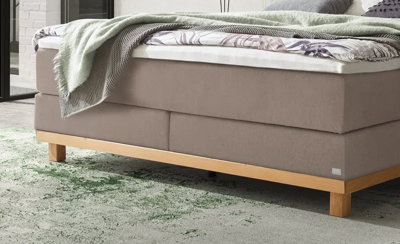 Hasena Boxspringbett Cecilia Eiche bright mit Sand-Bezug und Topper
