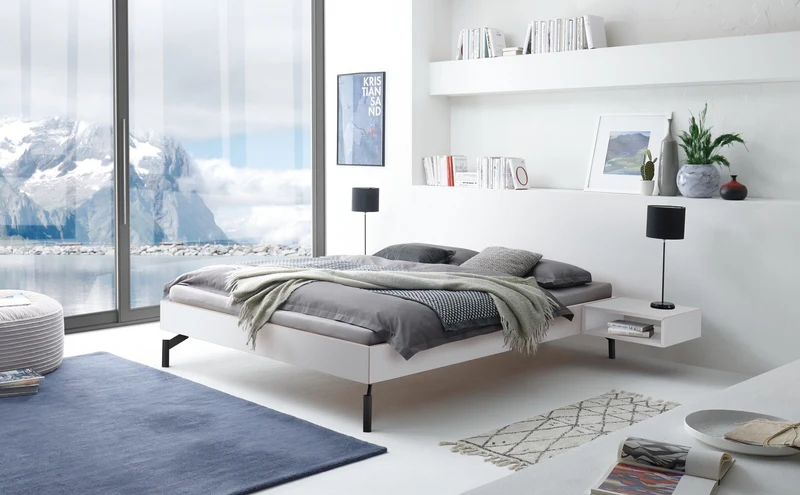 Hasena Bett Cardella Weiß mit schwarzen Metallfüßen der Kollektion Trento
