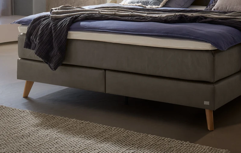Hasena Boxspringbett Fernanda in Eiche bright mit Bezug Monet Grau/Braun