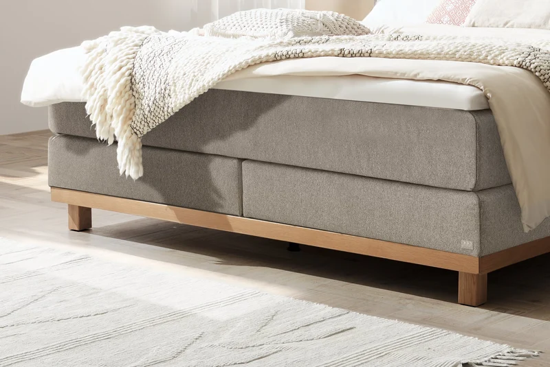 Hasena Boxspringbett Zamora Eiche bright mit Wendematratze & Topper