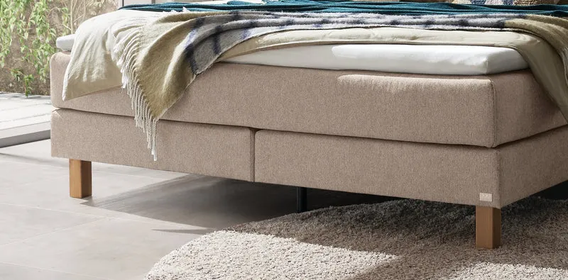 Hasena Boxspringbett Bonita in Eiche bright geölt mit Bezug Pace Sand