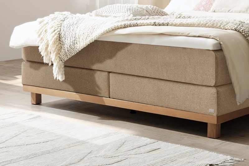 Hasena Boxspringbett Zamora aus Eiche Massivholz mit Bezug Pace sand