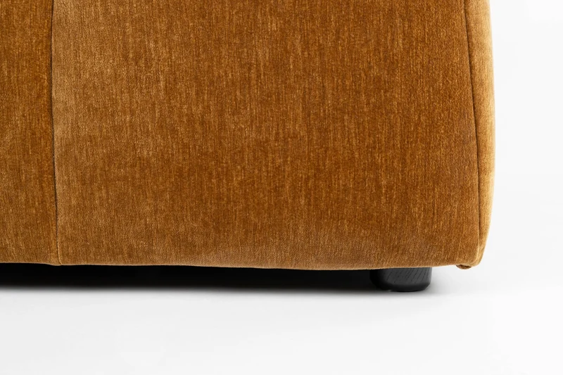 Sofa Hodge mit Chaiselongue links in Ochre, Samtoptik von Dutchbone