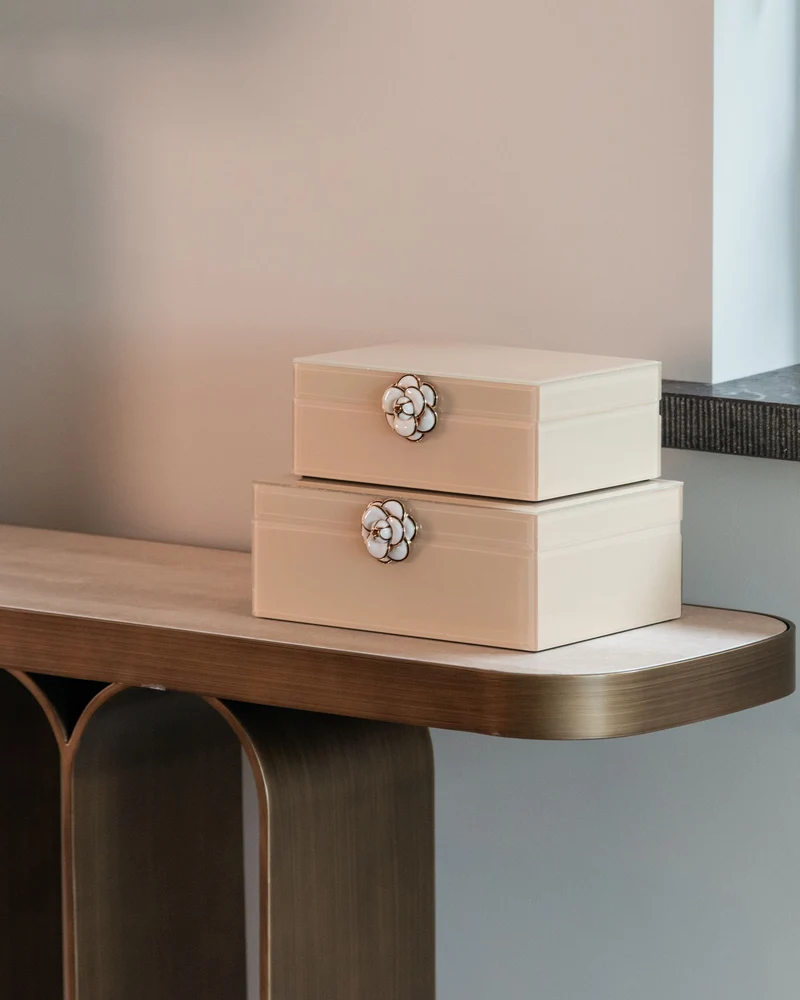 Aufbewahrungsbox Abbey ivory small – dekorative Box aus MDF & Glas