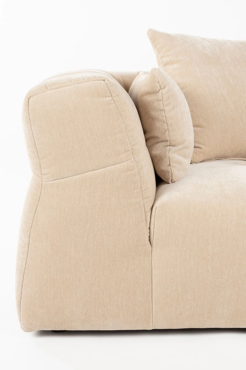 Sofa Hodge 4,5-Sitzer Beige mit Samtbezug im Boho-Stil von Dutchbone