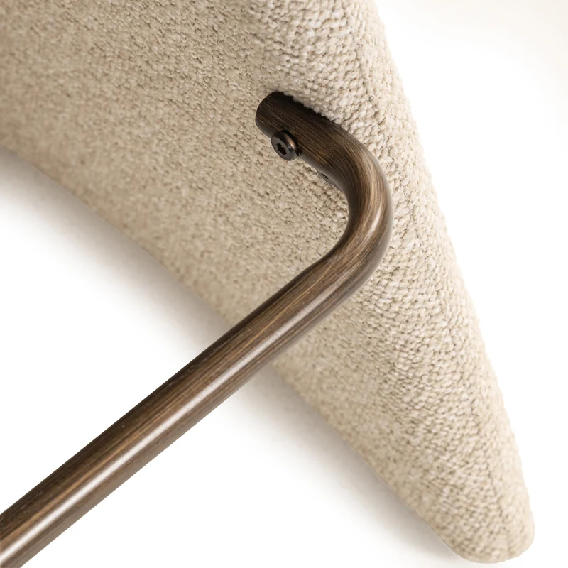 Barhocker Gatsbi Biscotti mit gepolstertem Sitz & Bronze-Fußstütze
