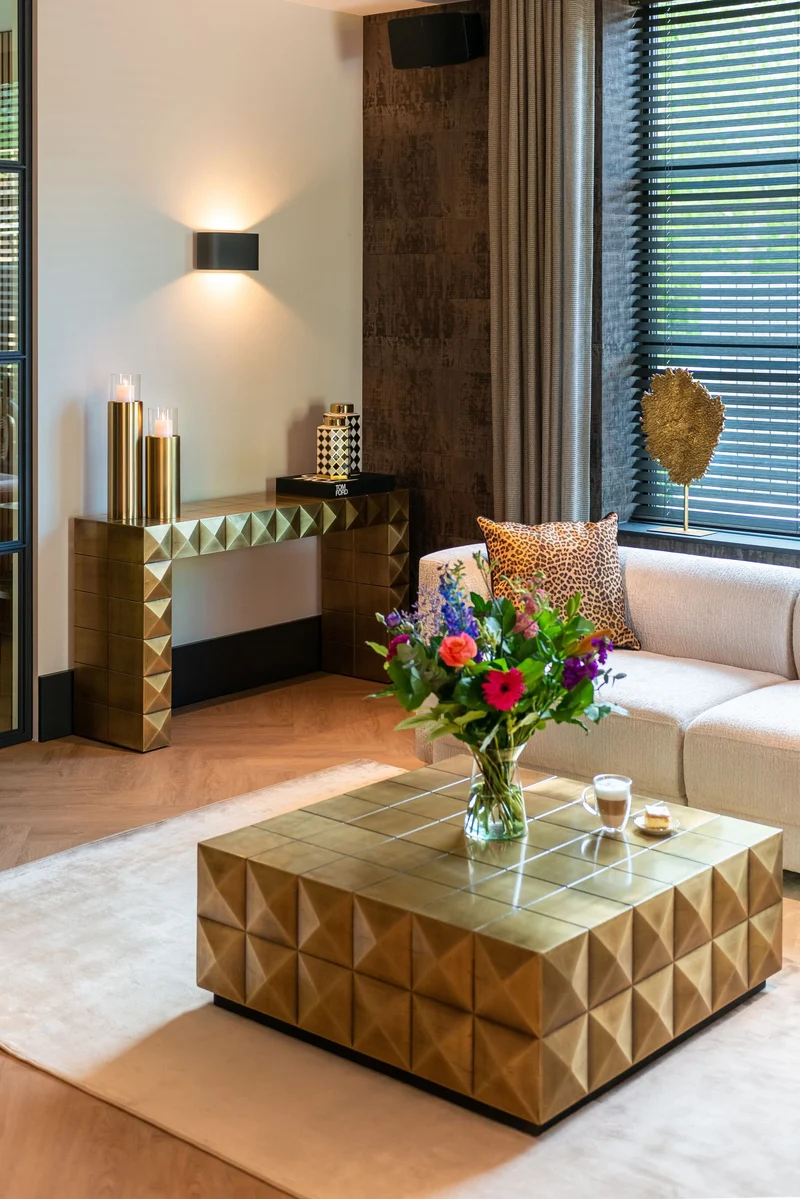 Couchtisch Collada Richmond Glasplatte Gestell Brushed Gold 90x90