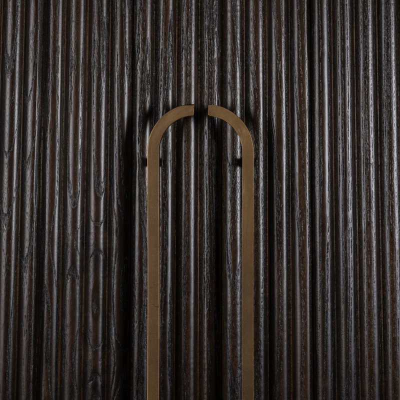 Richmond Schrank Luxor Eiche braun mit Softclose-Tür & Golddetails