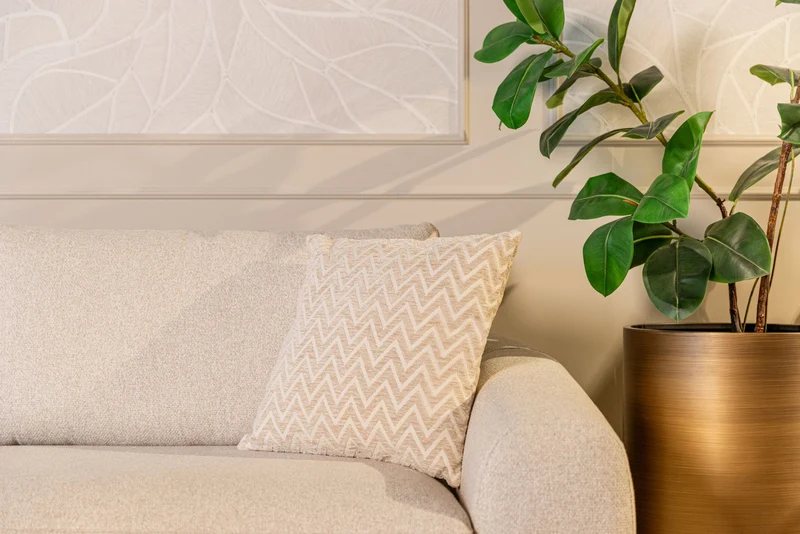 Pflanzgefäß Dira brushed gold Ø 45 cm aus Eisen, Richmond