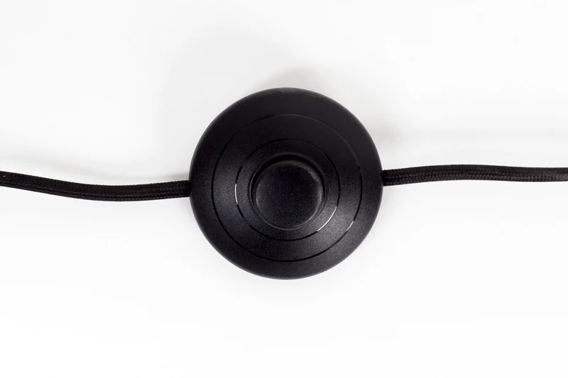 Stehlampe Beam mit Eichenholz-Fuß und Acryl-Schirm von Dutchbone