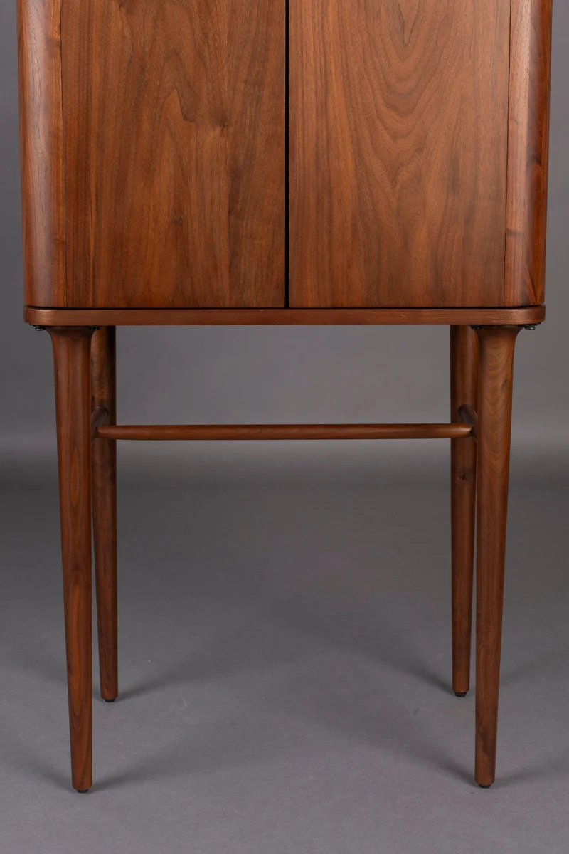 Schrank Morrison mit Walnussfurnier und Massivholz von Dutchbone