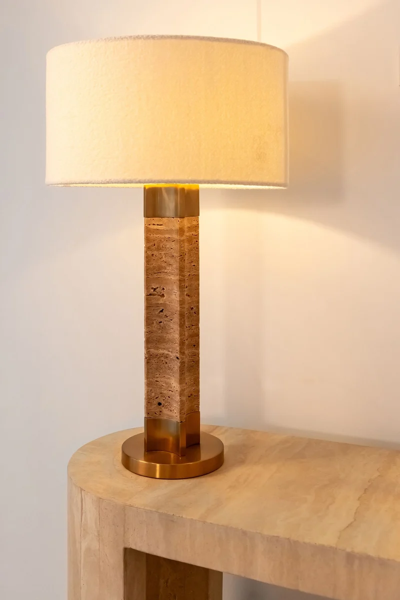 Konsole Alexander Jones Biltmore aus Travertin & Eisen, beige