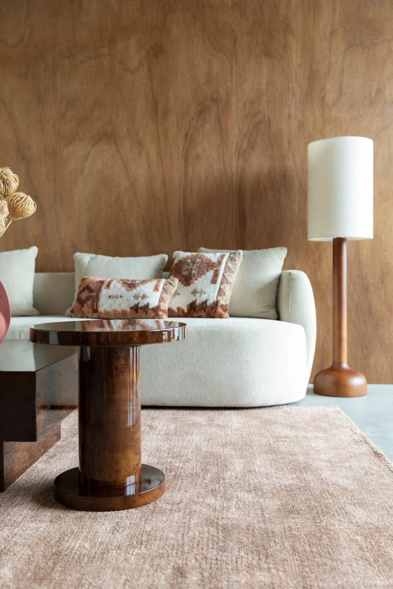 Beistelltisch Quinn im Retro-Design mit Walnussfurnier von Dutchbone
