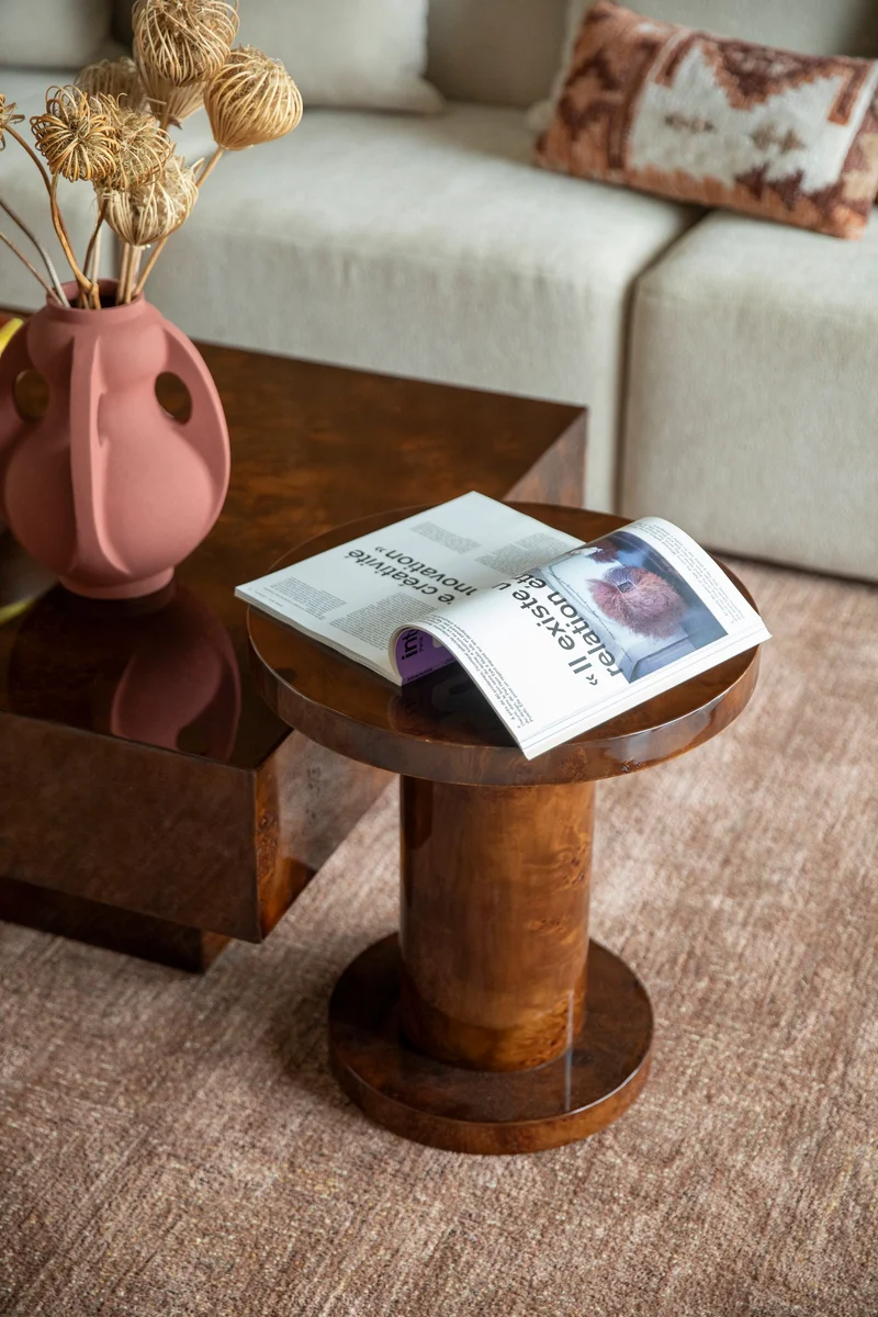 Beistelltisch Quinn im Retro-Design mit Walnussfurnier von Dutchbone