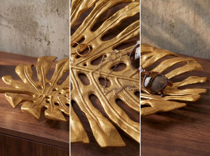 Dekoschale Monstera Gold 36 cm – Handmade Schmuckschale aus Aluminium