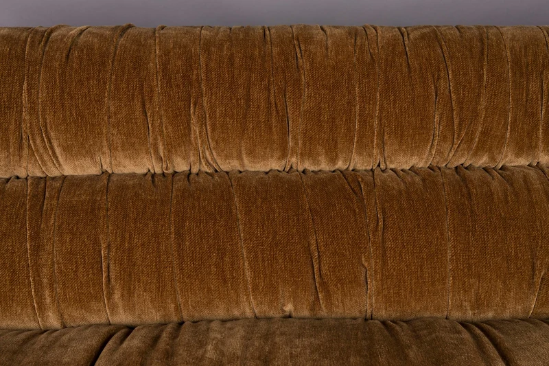 Sofa Douglas 3-Sitzer in Cognac mit Holzbeinen aus Gummibaumholz