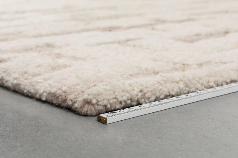 Teppich Hills 160x230 cm aus Wolle, Beige, Handgewebt für Wohnzimmer