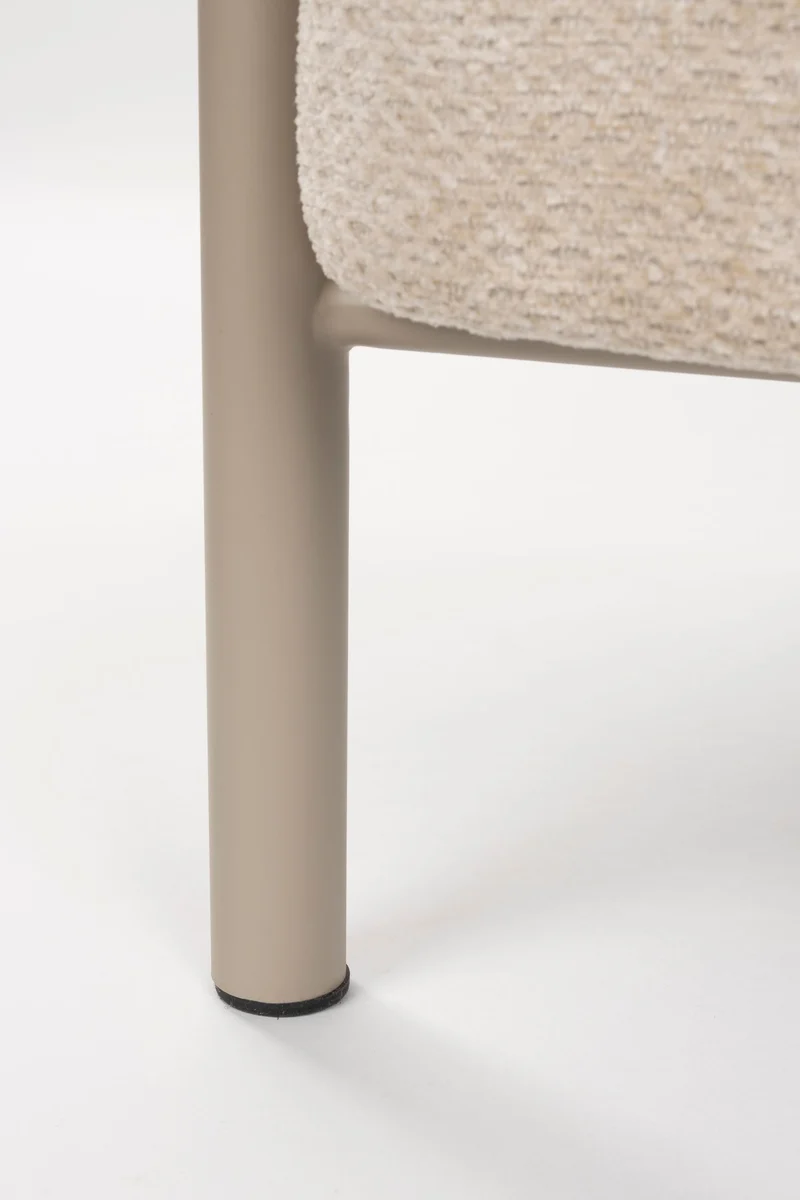 Loungesessel Heels Beige von Zuiver mit Metallgestell im Dreifuß-Look