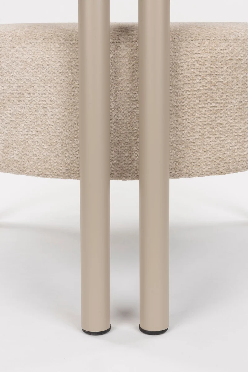 Loungesessel Heels Beige von Zuiver mit Metallgestell im Dreifuß-Look