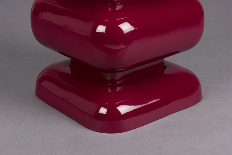 Hocker Stubby Bordeaux aus Eisen im 70er-Retro-Design von Dutchbone