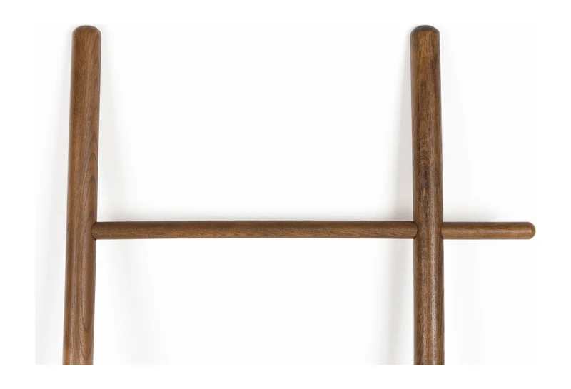 Dekoleiter Jhon Walnut aus Eichenholz, 156,5 cm hoch für Wohnraum