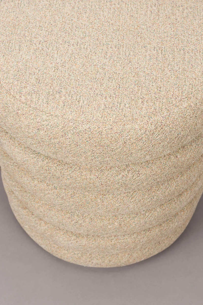 Sitzhocker Fern Beige mit Bouclé-Bezug im Boho-Chic von Dutchbone