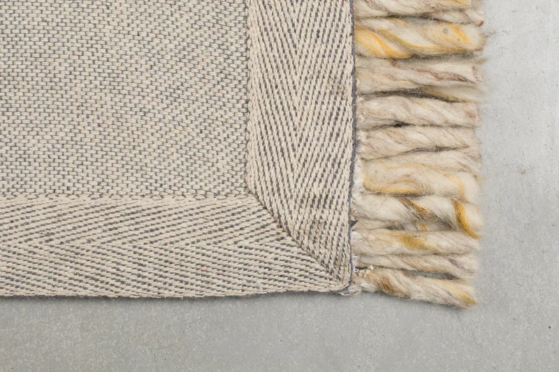 Teppich Frills 170x240 cm Beige/Yellow aus Wolle mit Fransenbordüre