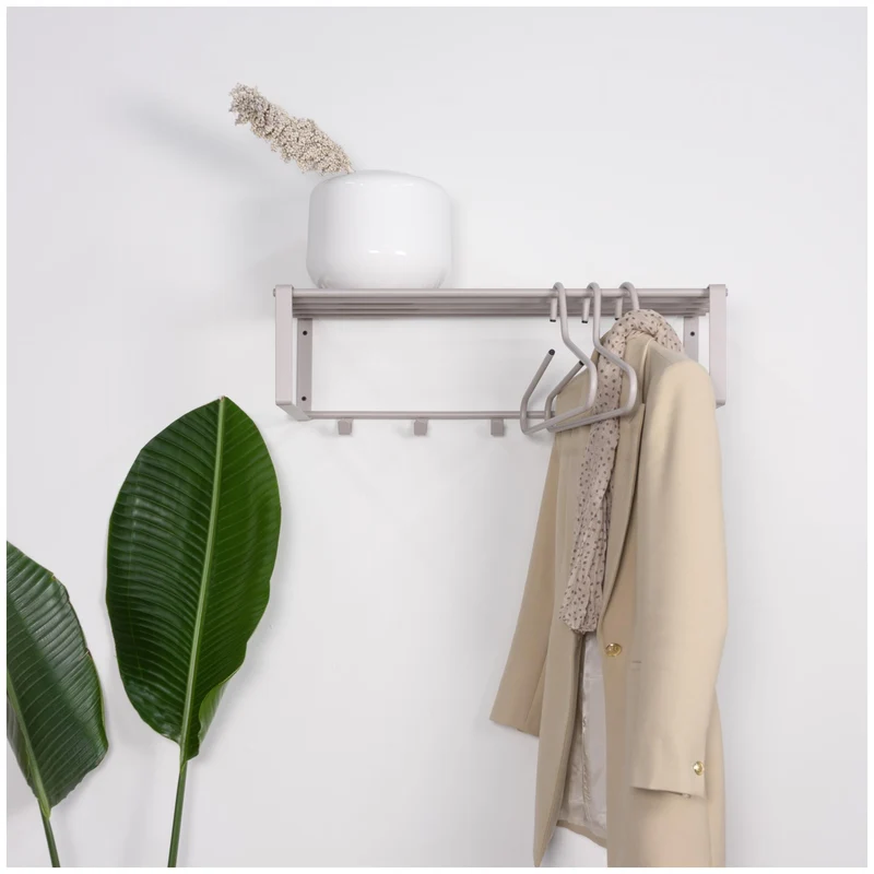 Garderobe Rex 2 Farbton Silky Taupe Wandgarderobe von Spinder Design