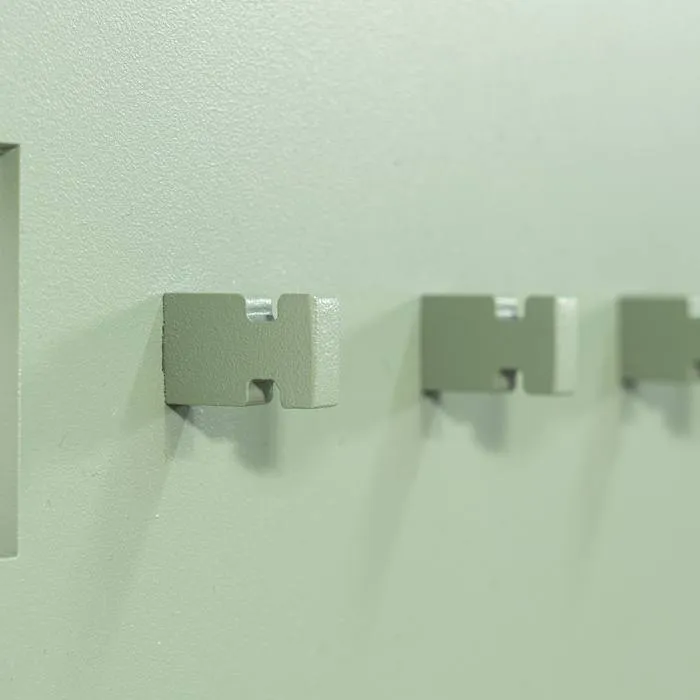 Garderobe TETROMINO Hakenleiste Stahl Skandinavisch von Spinder