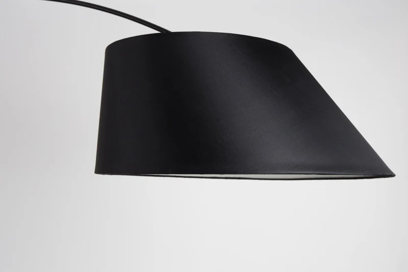 Bogenlampe Arc Schwarz | Elegante Design-Stehleuchte von Zuiver