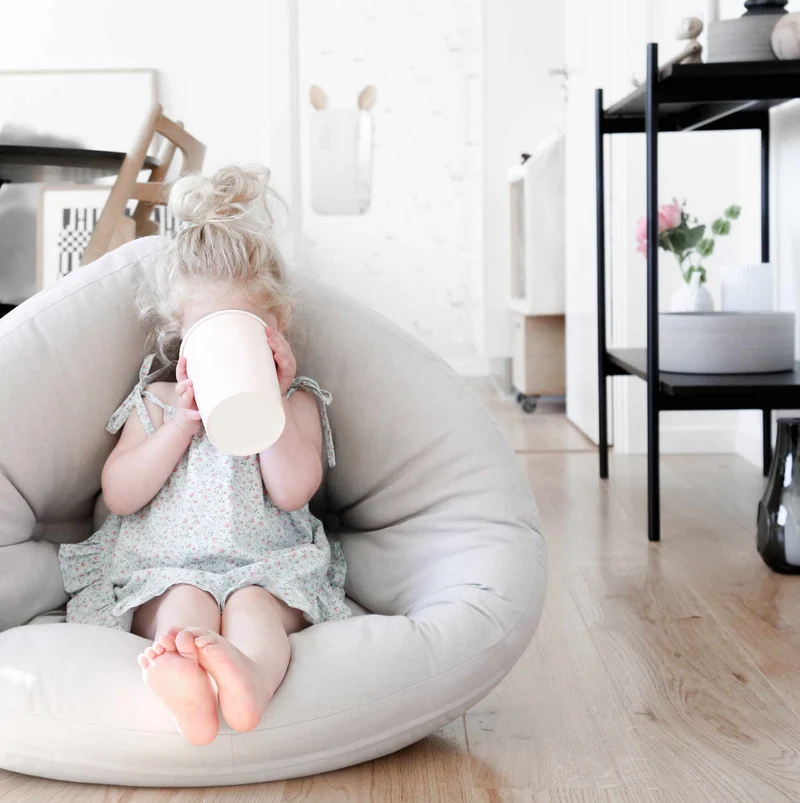 Sessel MINI NIDO kleiner Polstersessel für Kinder, von Karup