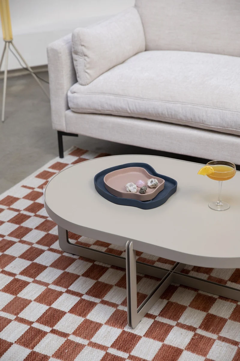 Couchtisch CENTRE OVAL von Zuiver 102 x 68 cm - 2 Farben lieferbar