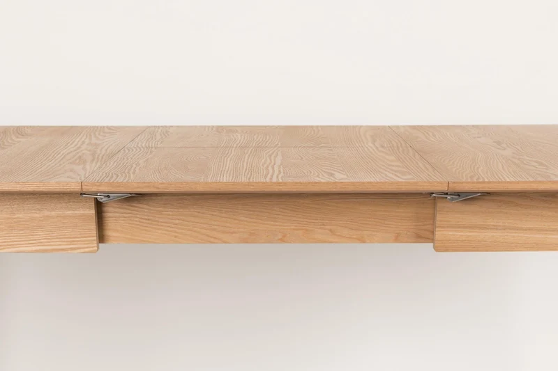 Esstisch GLIMPS von ZUIVER 180 x 90 ausziehbar Eiche furniert