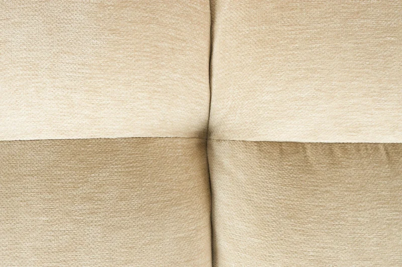 HACKMAN 4,5-Sitzer Sofa Velours Beige von DUTCHBONE