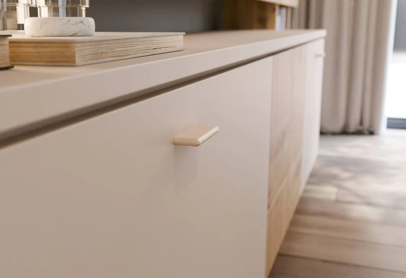 TV-Board LOUOTO Lowboard 3 Türen 1 Klappe Dekor Sand / Artisan Eiche
