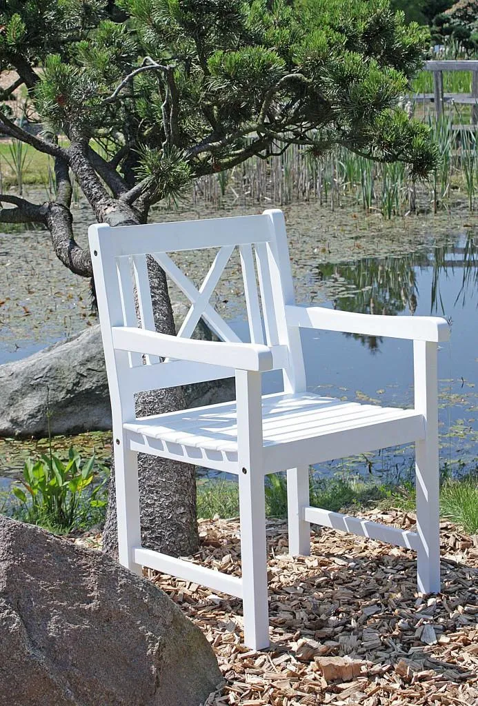 Gartensessel MALMÖ Eukalyptus White washed mit Armlehnen