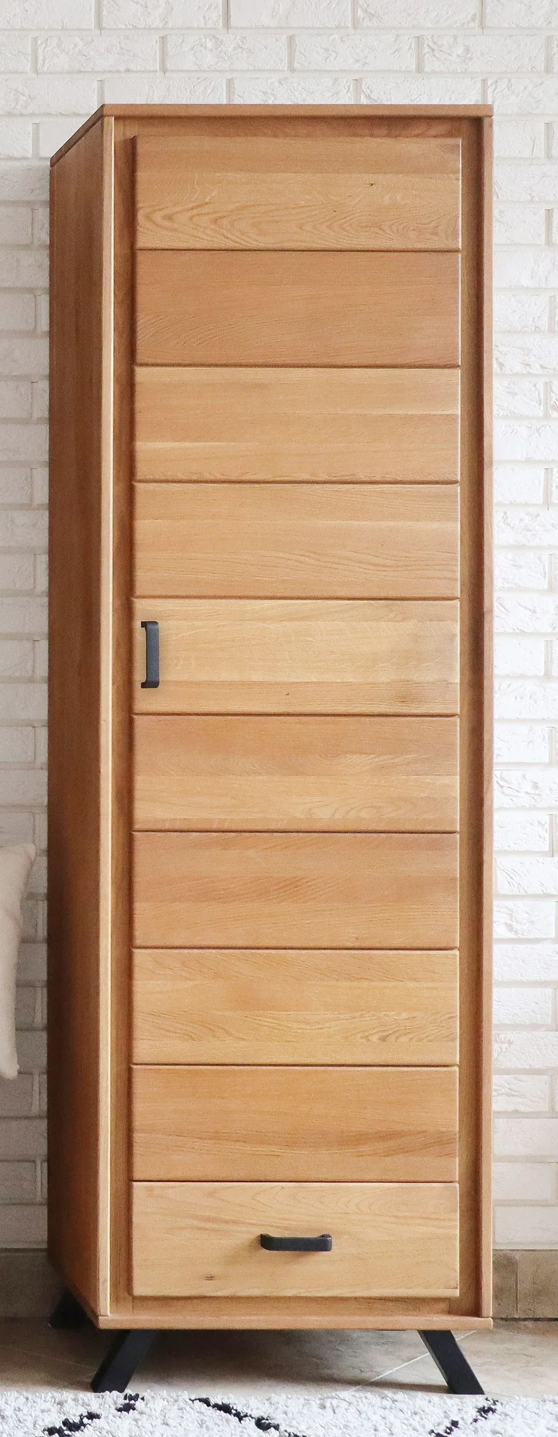 Dielenschrank BERN mit Schublade, 1-türig rechts, Wildeiche Massivholz