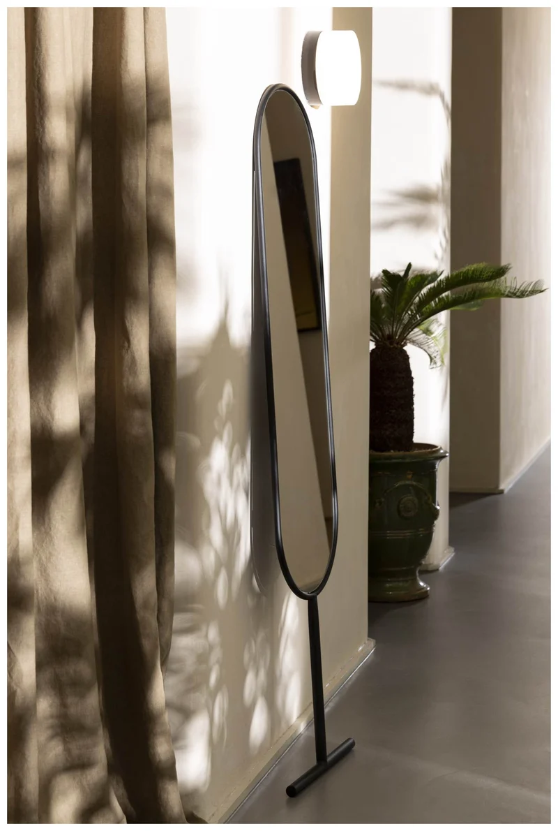 Standspiegel MIRROR TESS BLACK von Zuiver